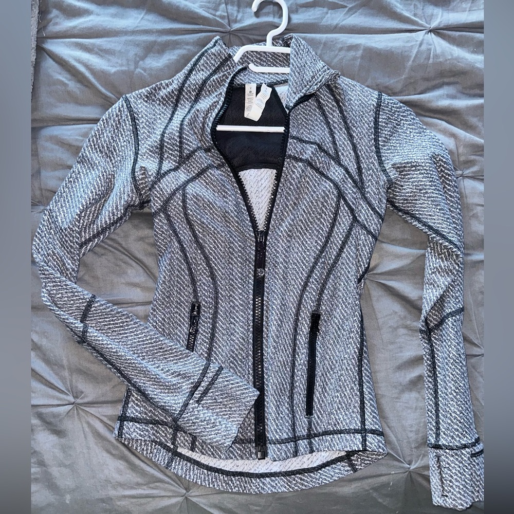 Lululemon zip up